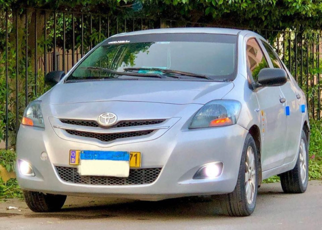 toyota-yarys-2007-llbyaa-big-0