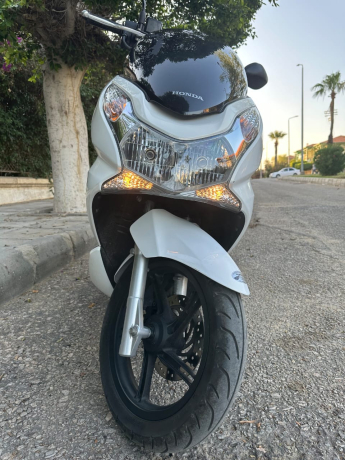 skotrhonda-by-sy-aks-125-modyl-2012-llbyaa-big-0