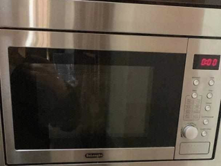 maykroyf-bylt-an-microwave