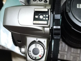 كاميرا كانون EOS REBEL 2000 بحالة الزيرو للبيع