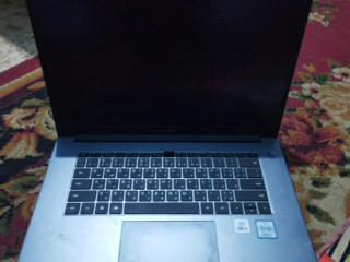 Laptop ماركة Huawei