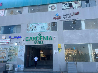 محل تجاري للايجار في مول جاردنيا العبور