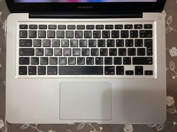 apple-lap-macbook-pro-13-big-1