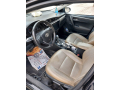 toyota-korola-2019-llbyaa-small-3