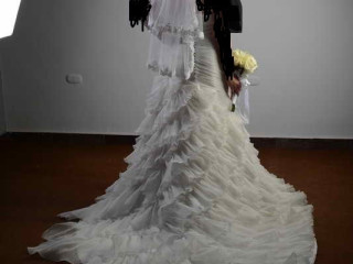 فستان زفاف من برونوفياس للبيع