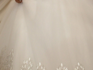 فستان زفاف جديد للبيع