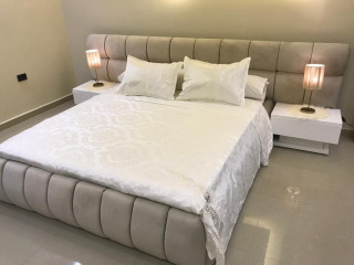 سرير جديد كونترعالي الجودة للبيع