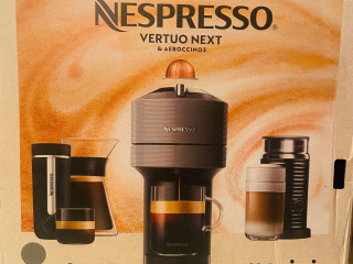 ماكينة قهوة نسبريسو فيرتو نيكست للبيع