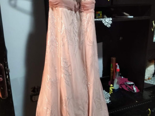 فستان سواريه للبيع